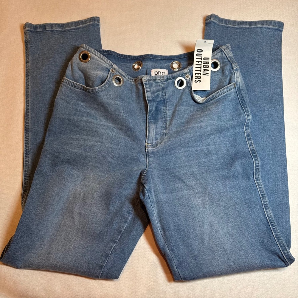 NWT $89 BDG UO Urban Outfitters Denim Flare Jeans Eyelet‎ Grommet Wash Size 26